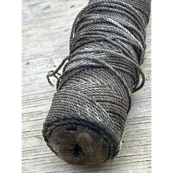 Vintage Ocean Fishing Lures Hooks Sinkers and deep sea test rope 200+ feet LOT - Picture 6 of 7